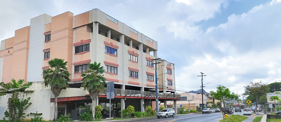 Kapahulu Medical Building Exterior